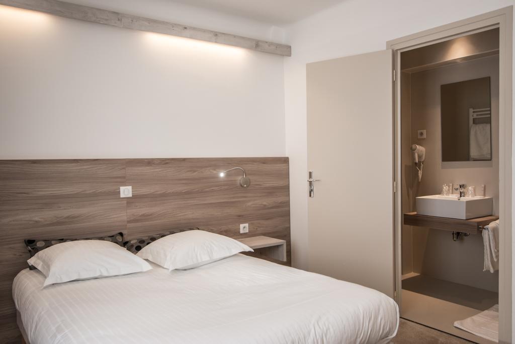 Hotel Les Voyageurs Modane Rum bild