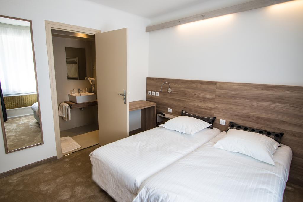 Hotel Les Voyageurs Modane Rum bild
