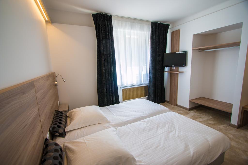 Hotel Les Voyageurs Modane Rum bild